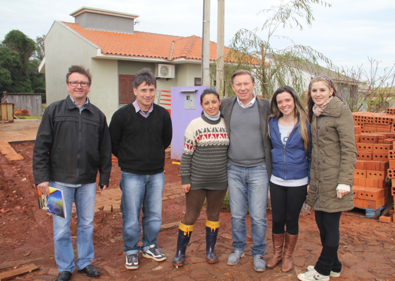 EXECUTIVO VISITA LOTEAMENTO MOINHOS DE VENTO